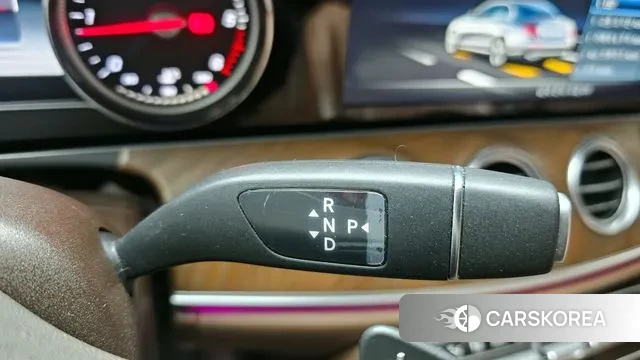 Mercedes-Benz E-Class W213 id 3742352 из Кореи 19