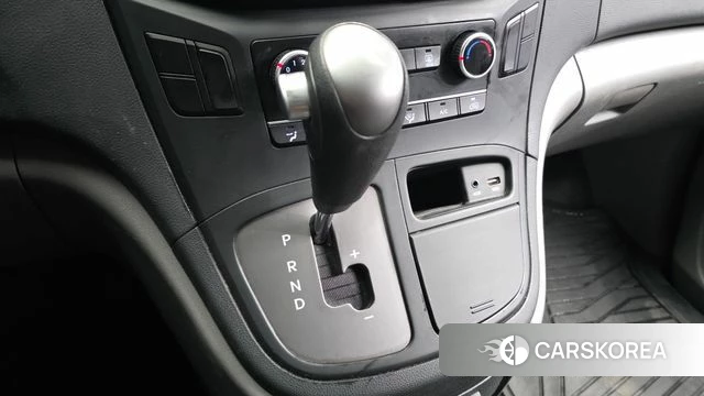 Hyundai The New Grand Starex id 4864707 из Кореи 32