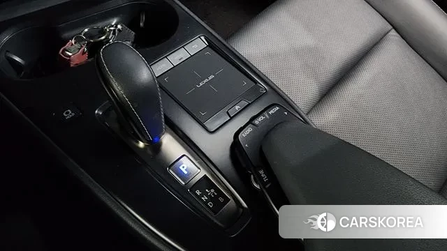 Lexus UX300e id 2969278 из Кореи 19