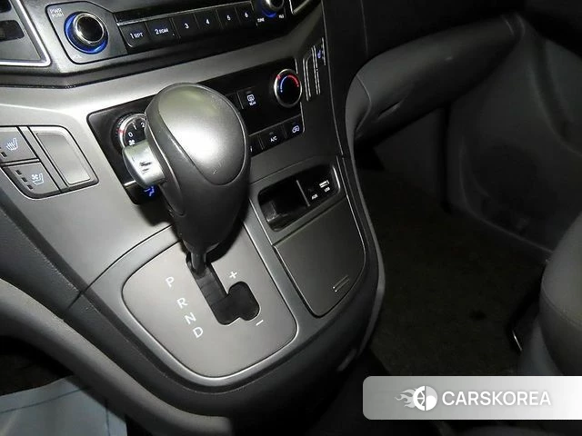 Hyundai The New Grand Starex id 3856547 из Кореи 17