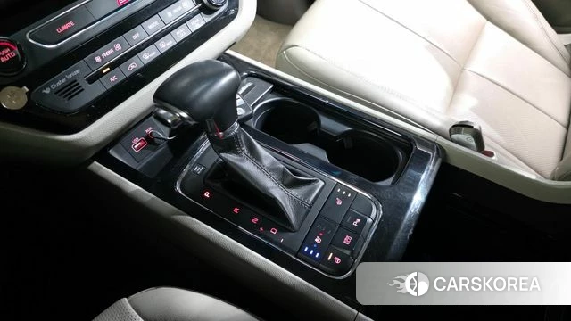 Kia All New Carnival id 4378228 из Кореи 30