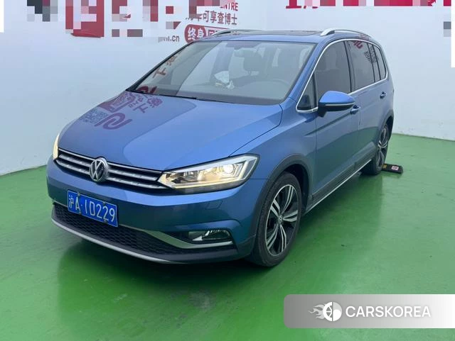 Volkswagen Touran L id 4211444 из Китая 9