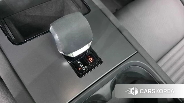 Land Rover Discovery Sports 2nd Generation id 4493393 из Кореи 19