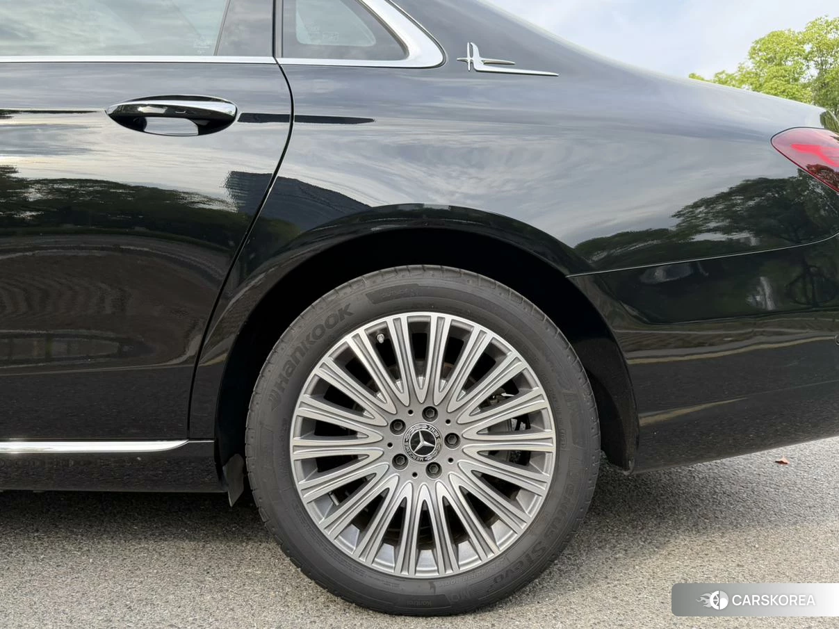 Mercedes-Benz E-class id 4452951 из Китая 22
