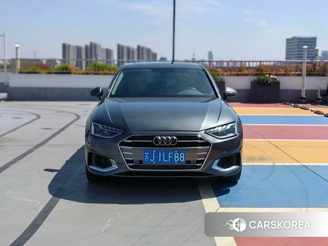 Audi A4L id 4301484 из Китая 9