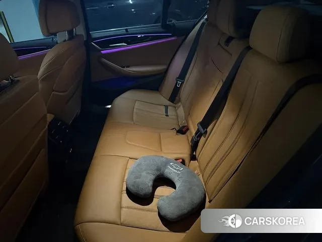 BMW 5 Series (G30) id 3517117 из Кореи 15