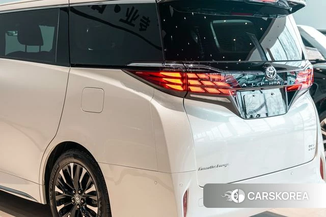Toyota Elfa id 4261804 из Китая 18