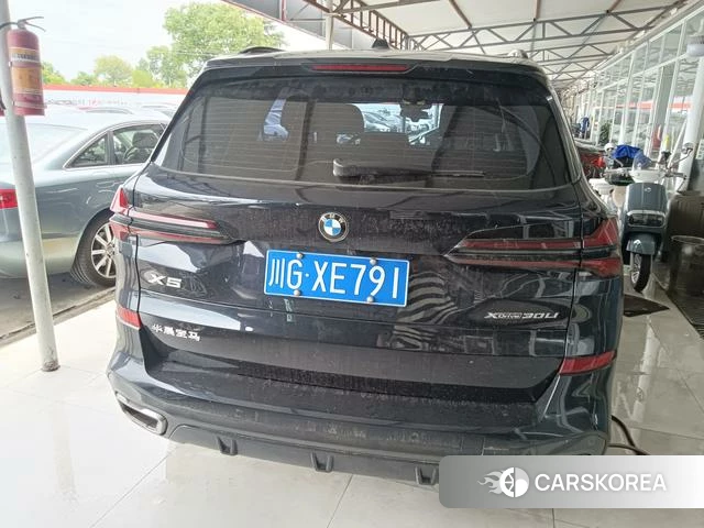 BMW X5 id 4336339 из Китая 17