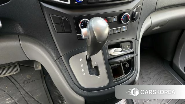 Hyundai The New Grand Starex id 4246170 из Кореи 19