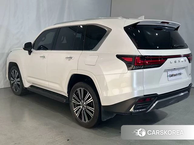 Lexus LX id 4301741 из Китая 19