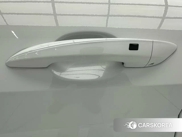 Hyundai Elantra id 4380497 из Китая 18