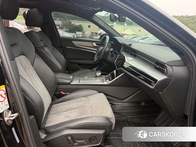 Audi A6L id 4328818 из Китая 18