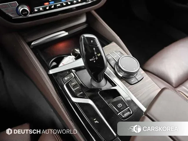 BMW 5 Series (G30) id 3788706 из Кореи 19