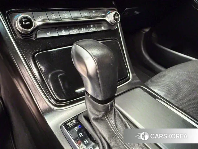 Hyundai Grandeur IG Hybrid id 3233653 из Кореи 18