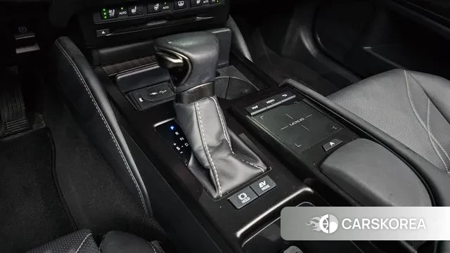 Lexus ES300h 7th generation id 3024187 из Кореи 19