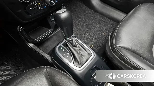 Jeep Renegade id 3284332 из Кореи 19