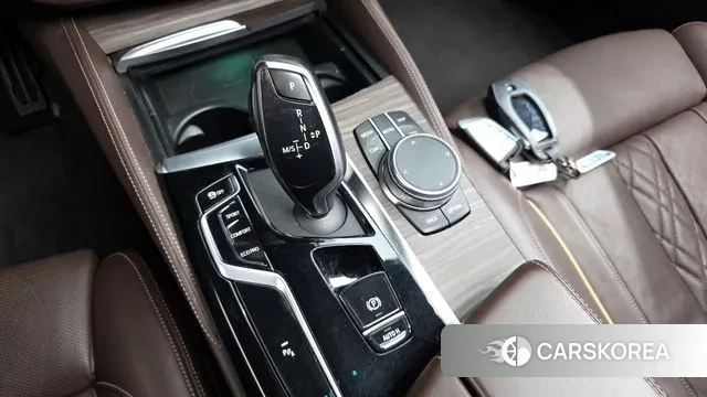 BMW 5 Series (G30) id 3335641 из Кореи 19