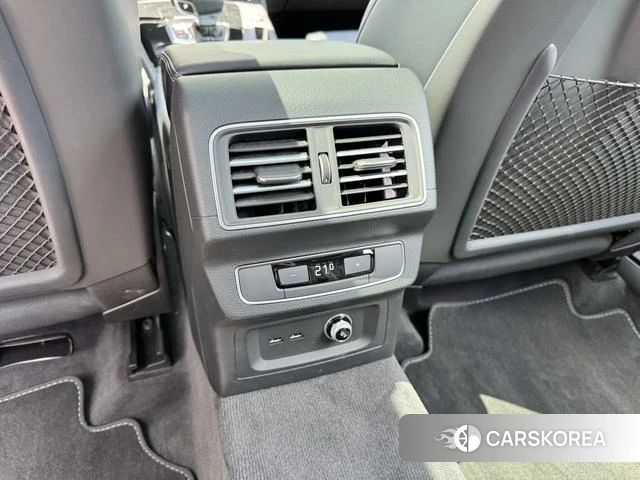 Audi Q5L id 4300458 из Китая 21