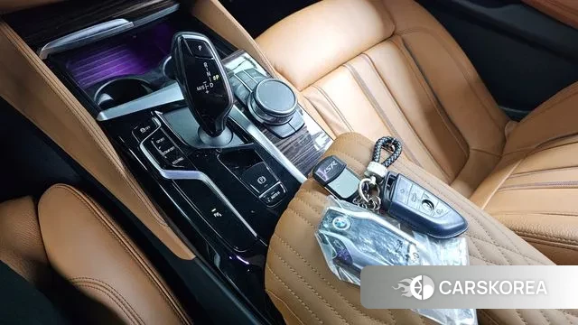 BMW 5 Series (G30) id 3311505 из Кореи 19