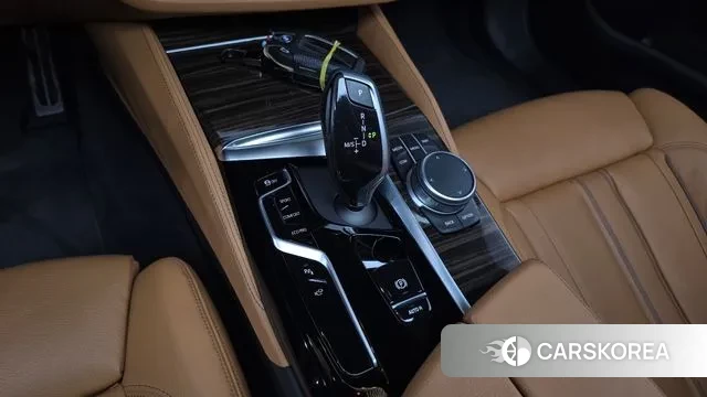 BMW 5 Series (G30) id 2890308 из Кореи 19