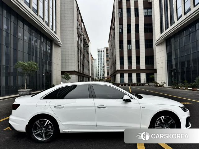 Audi A4L id 4299801 из Китая 17