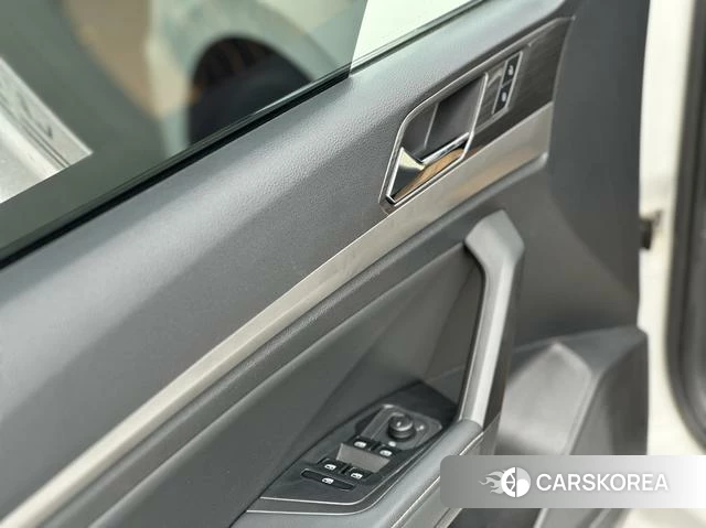 Volkswagen Lavida id 4273367 из Китая 18