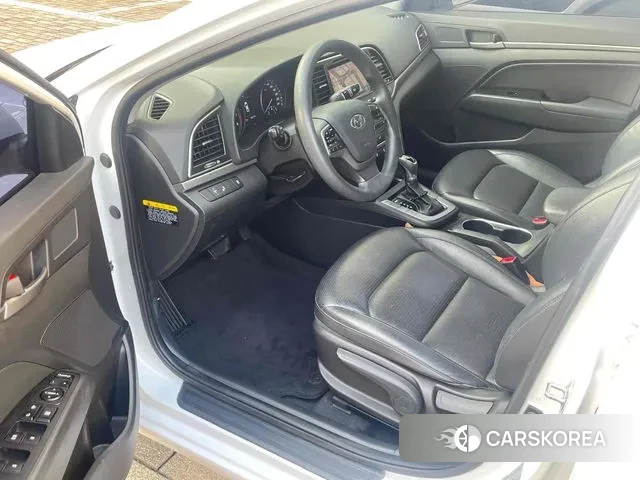 Hyundai Avante AD id 3336539 из Кореи 17