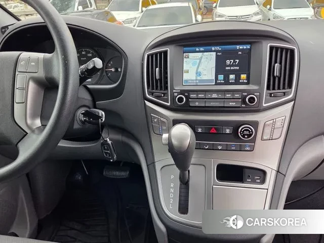 Hyundai The New Grand Starex id 3156453 из Кореи 17