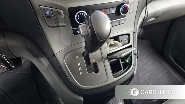 Hyundai The New Grand Starex id 3557569 из Кореи 19