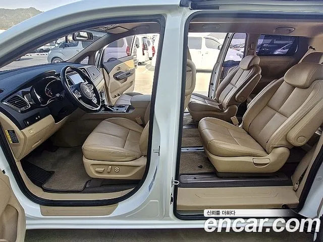 Kia The New Carnival id 2635664 из Кореи 18