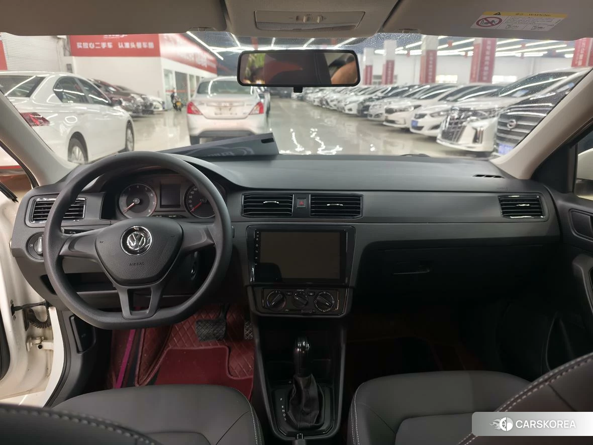 Volkswagen Santana id 4473635 из Китая 9