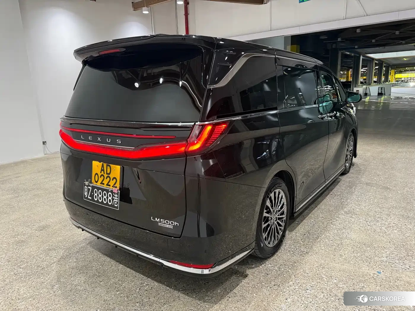 Lexus LM id 4629688 из Китая 15