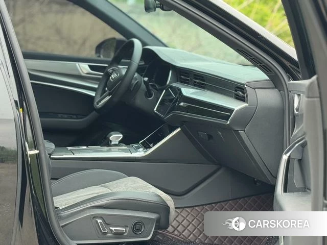 Audi A6L id 4207169 из Китая 14
