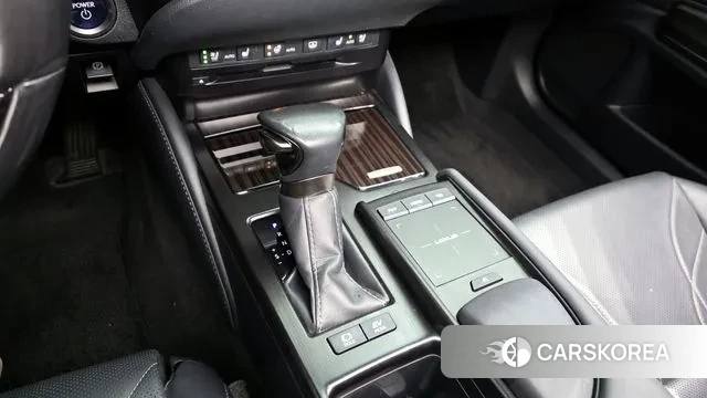 Lexus ES300h 7th generation id 3356601 из Кореи 19