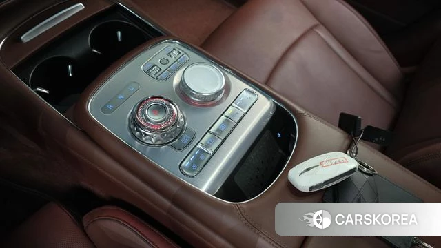 Genesis G90 (RS4) id 4835398 из Кореи 19