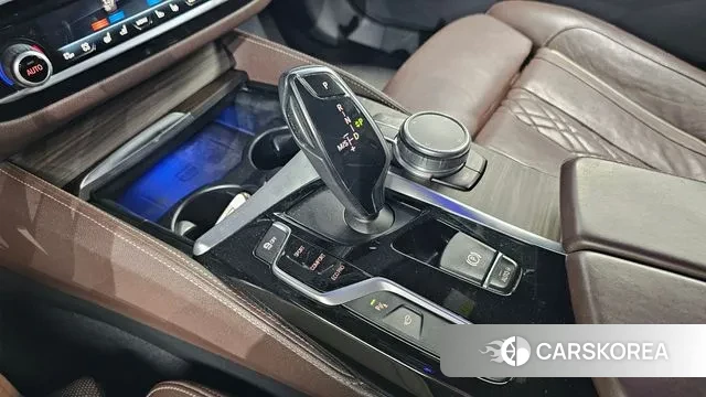 BMW 5 Series (G30) id 3779256 из Кореи 19