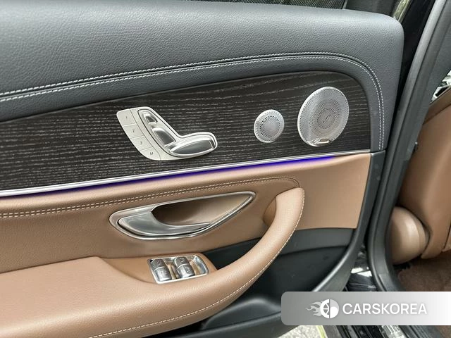 Mercedes-Benz E-class id 4221316 из Китая 16