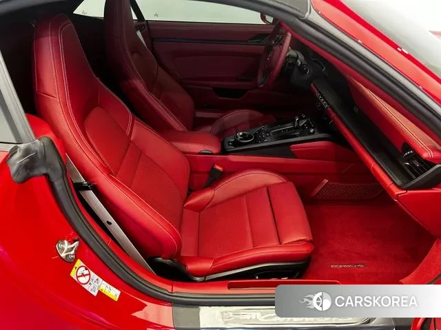 Porsche 911(992) id 3462039 из Кореи 19