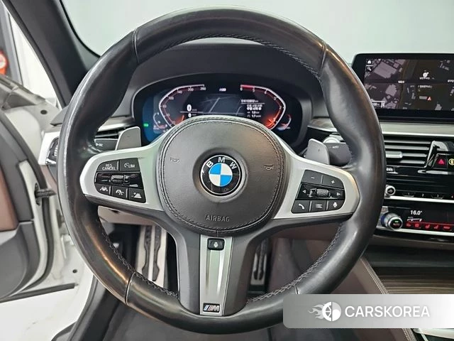 BMW 5 Series (G30) id 4794385 из Кореи 19