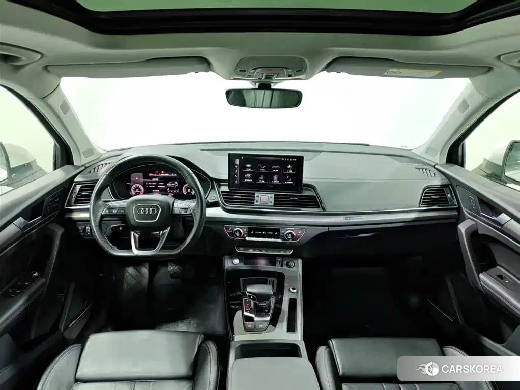 Audi Q5L id 4515317 из Китая 16