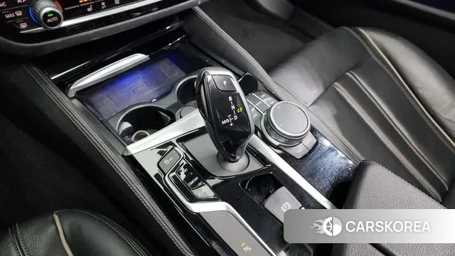 BMW 5 Series (G30) id 3417707 из Кореи 19