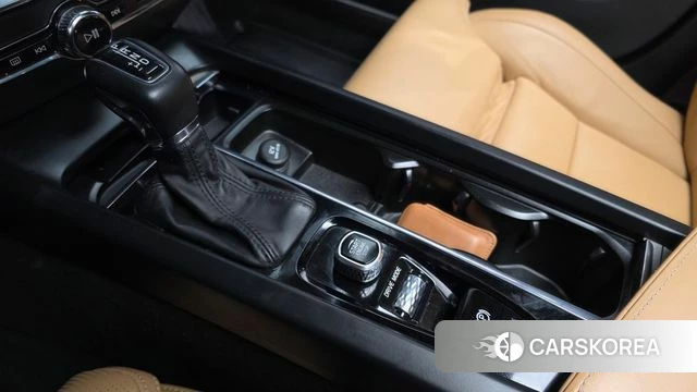 Volvo V60 Cross-Country 2nd Generation id 3885578 из Кореи 19