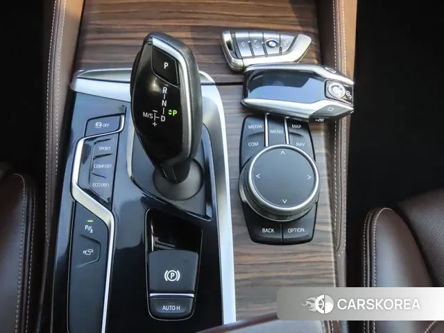 BMW 5 Series (G30) id 3765976 из Кореи 18