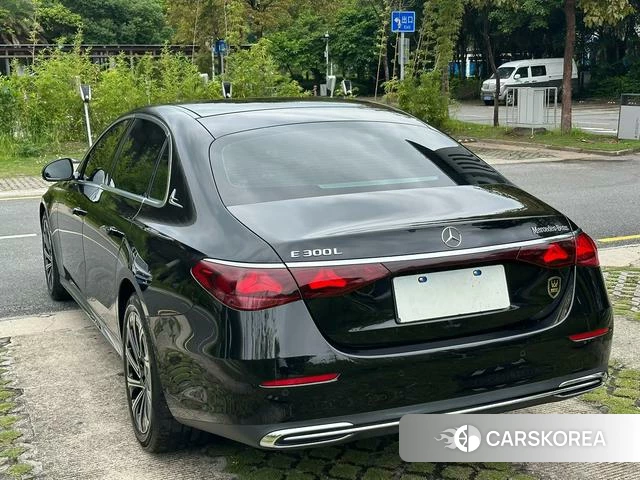 Mercedes-Benz E-class id 4300866 из Китая 9