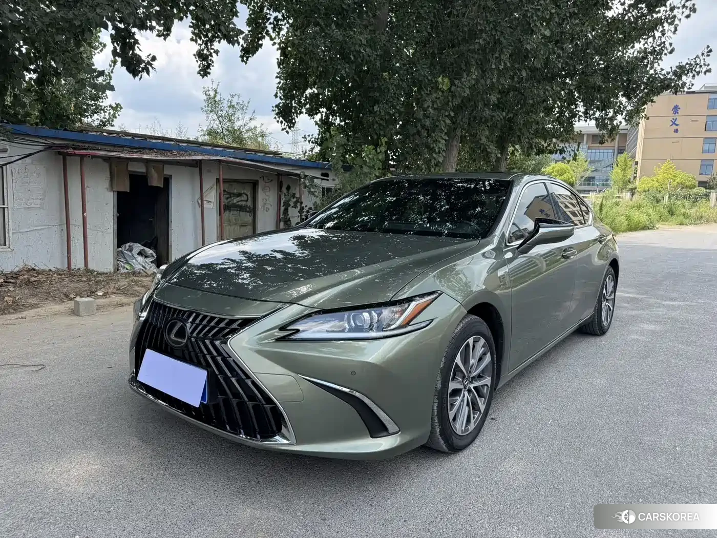 Lexus ES id 4576611 из Китая 12
