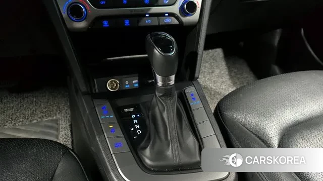 Hyundai Avante AD id 3045541 из Кореи 19