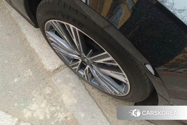 Audi A6L id 4258488 из Китая 16