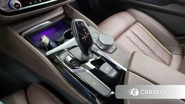 BMW 5 Series (G30) id 2970652 из Кореи 19