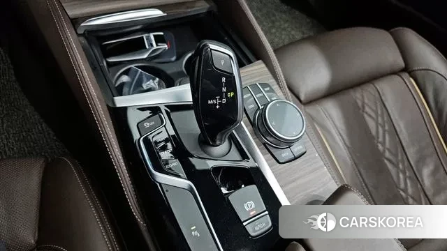 BMW 5 Series (G30) id 3444548 из Кореи 19