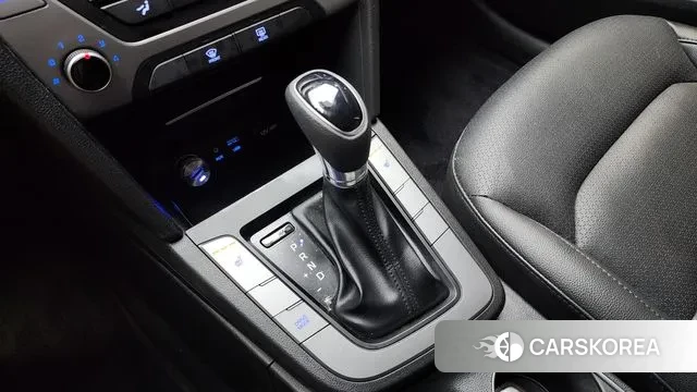 Hyundai Avante AD id 2986796 из Кореи 19